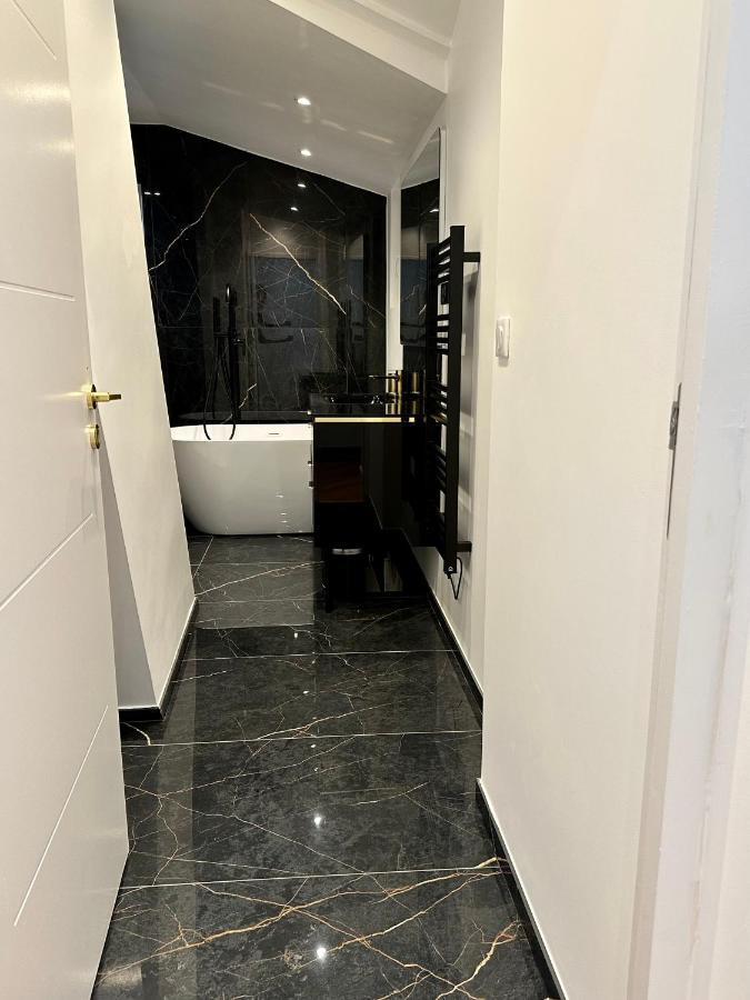 Bel Appartement Avec Parking Au Coeur De ריימס מראה חיצוני תמונה