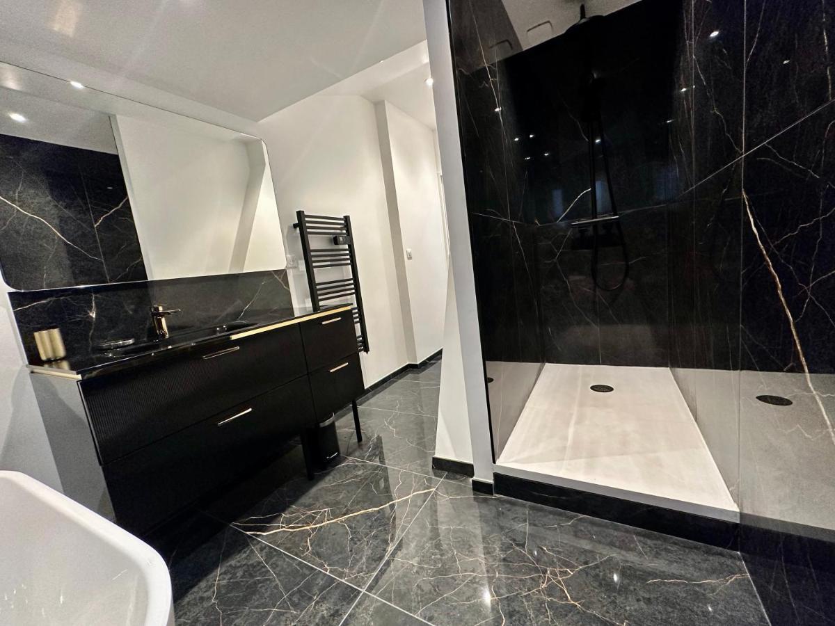 Bel Appartement Avec Parking Au Coeur De ריימס מראה חיצוני תמונה