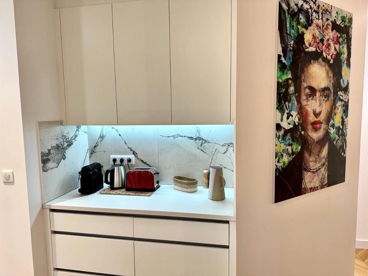 Bel Appartement Avec Parking Au Coeur De ריימס מראה חיצוני תמונה